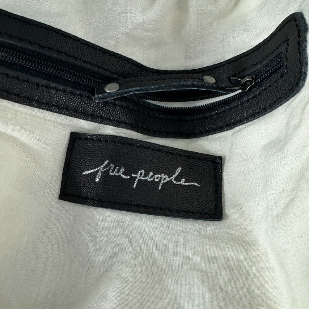 Free People Ryman Distressed Tote Studded Expendable Zipper Center - Picture 10 of 16